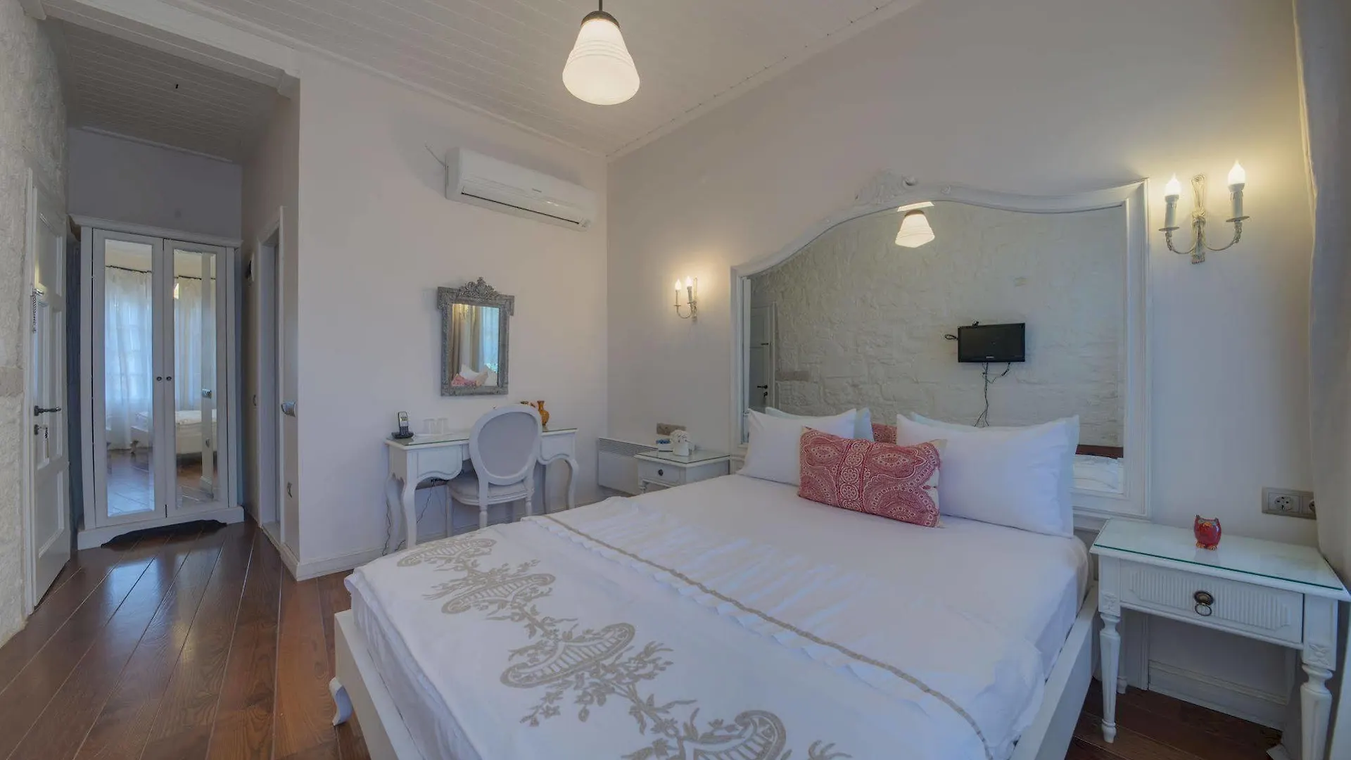 Beyevi Alacati 2*,